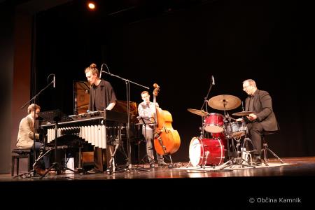 Jazz koncert Gregor Ftičar Black Smoke Quartet ob 25-letnici pobratenja Občine Kamnik in Trofaiach (11)
